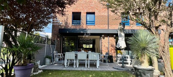 5 bedrooms House in Cergy, France No. 171326 20