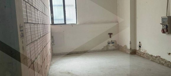 Квартира с 4 комнатами в Бари, Италия № 29153 6