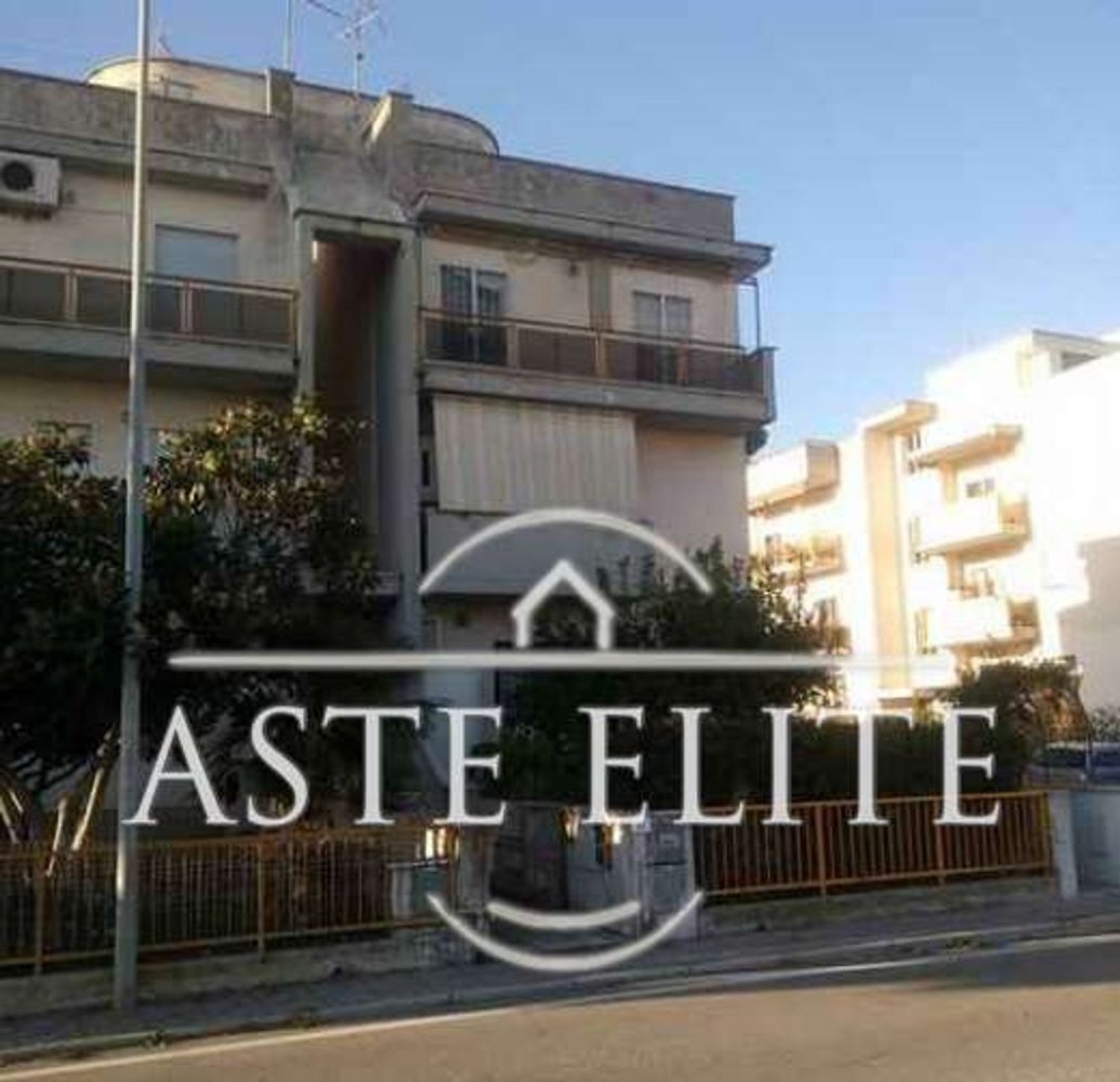 3 rooms Apartment in Nettuno, Italy No. 32467