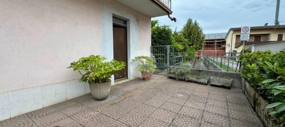 Apartamento de 2 dormitorios en Montichiari, Italy No. 298368 4