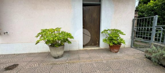 Apartamento de 2 dormitorios en Montichiari, Italy No. 298368 2