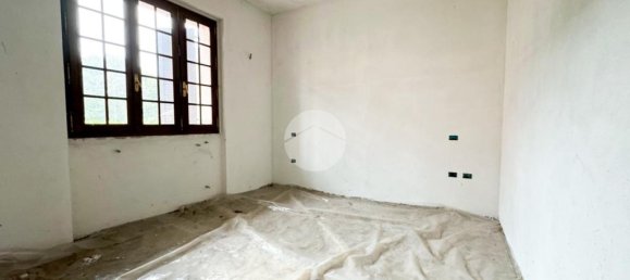 Apartamento de 2 dormitorios en Montichiari, Italy No. 298368 8