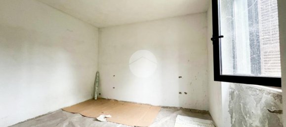 Apartamento de 2 dormitorios en Montichiari, Italy No. 298368 7