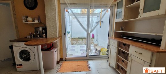 3 bedrooms House in Saint-Quentin, France No. 44621 13