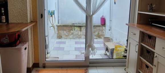 3 bedrooms House in Saint-Quentin, France No. 44621 11