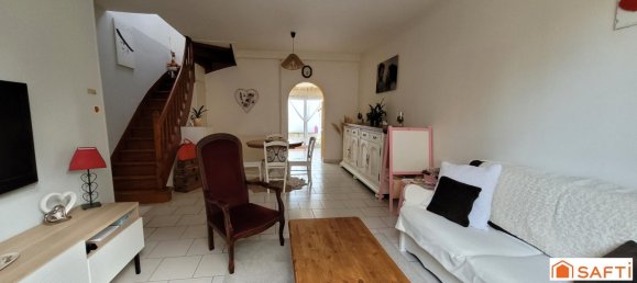 3 bedrooms House in Saint-Quentin, France No. 44621 3