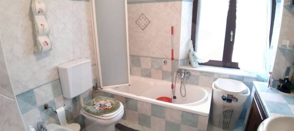 4 rooms Apartment in Toano, Italy No. 18704 7