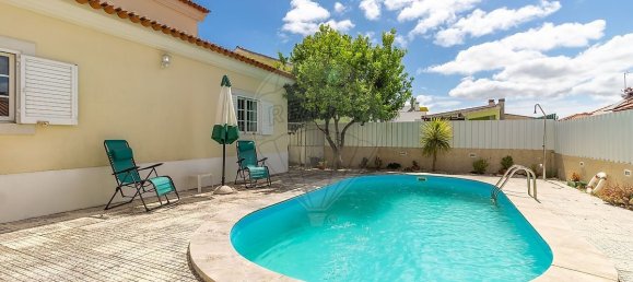 3 bedrooms Villa in Setubal, Portugal No. 195054 3