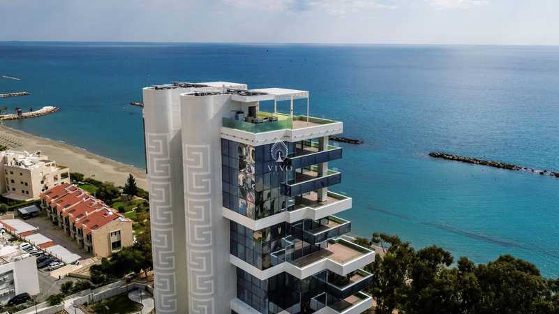 Квартира с 4 спальнями в Агиос Тихонас, Кипр № 19417