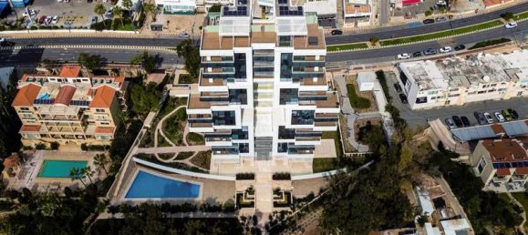 Квартира с 4 спальнями в Агиос Тихонас, Кипр № 19417 5