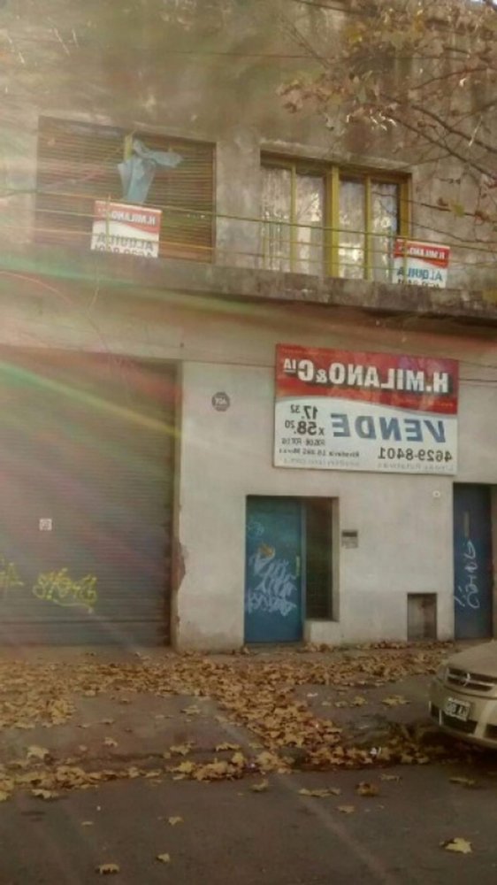 600m² Commercial property in Moron, Argentina No. 25166