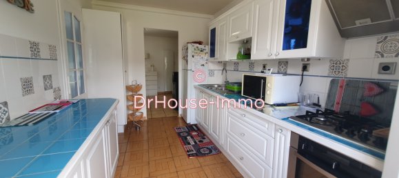 3 bedrooms Villa in Esches, France No. 264106 4
