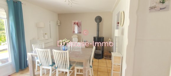3 bedrooms Villa in Esches, France No. 264106 7