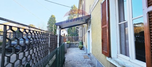 6 bedrooms House in Venegono Superiore, Italy No. 167301 4