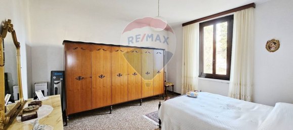 6 bedrooms House in Venegono Superiore, Italy No. 167301 23