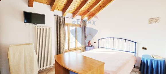 6 bedrooms House in Venegono Superiore, Italy No. 167301 18