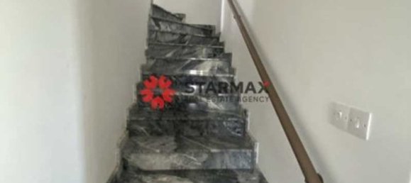 Propiedad comercial de 3 dormitorios en Pervolia, Cyprus No. 80815 9