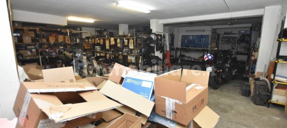 Propiedad comercial de 5 habitaciónes en Sassari, Italy No. 350236 30