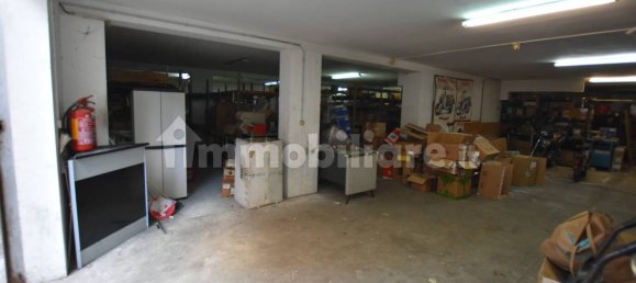 Propiedad comercial de 5 habitaciónes en Sassari, Italy No. 350236 32