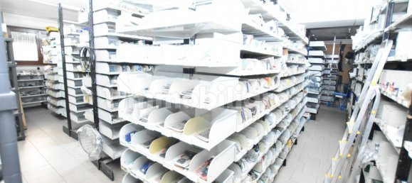 Propiedad comercial de 5 habitaciónes en Sassari, Italy No. 350236 11