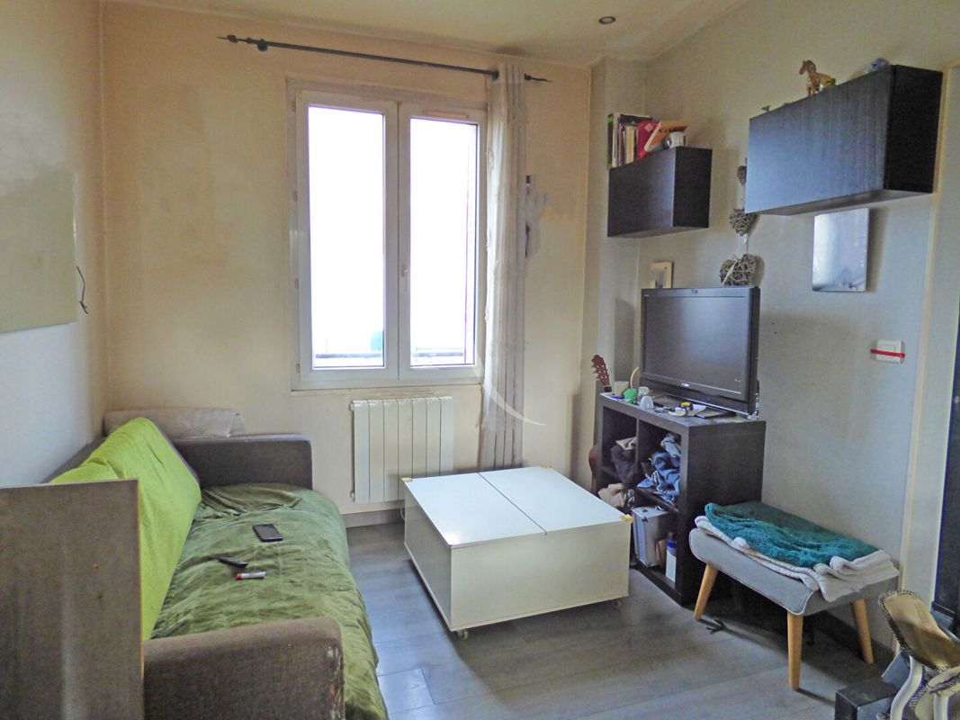 2 Schlafzimmer Wohnung in Gagny, France, Nr. 182507
