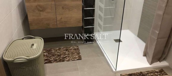 Apartamento T2 em Zabbar, Malta N.º 8246 8