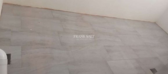 3 bedrooms Penthouse in Victoria, Malta No. 5984 12