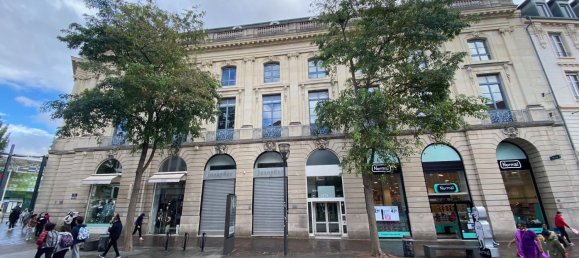  مكتب في Mulhouse, France 286متر مربع رقم 94885 4