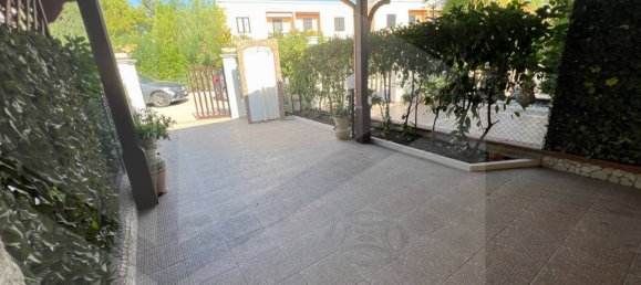 4 rooms House in Manfredonia, Italy No. 34048 20