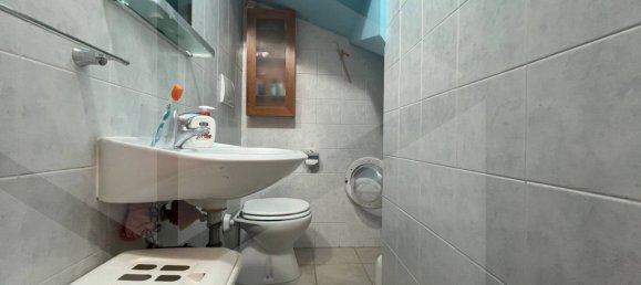 4 rooms House in Manfredonia, Italy No. 34048 9