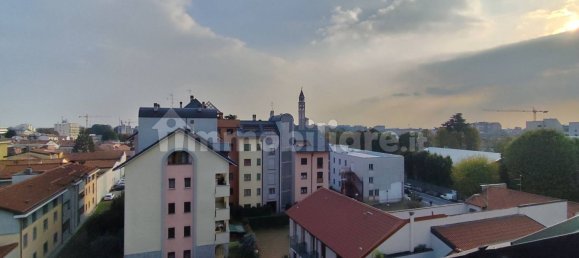 1 bedroom Penthouse in Lissone, Italy No. 359601 9