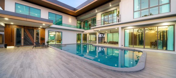 6 bedrooms Villa for sale in Pattaya, Chonburi, Eastern Thailand, Thailand № 60147 14