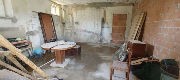 7-salle Appartement à Giano dell'Umbria, Italy No. 84058 19