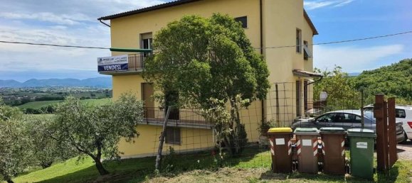 7-salle Appartement à Giano dell'Umbria, Italy No. 84058 2