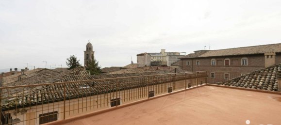 4 غرف نوم شقة في Osimo, Italy رقم 84850 19