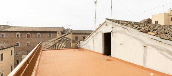 4 غرف نوم شقة في Osimo, Italy رقم 84850 18