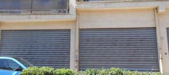 111m² Commercial property in Pomezia, Italy No. 98032 5