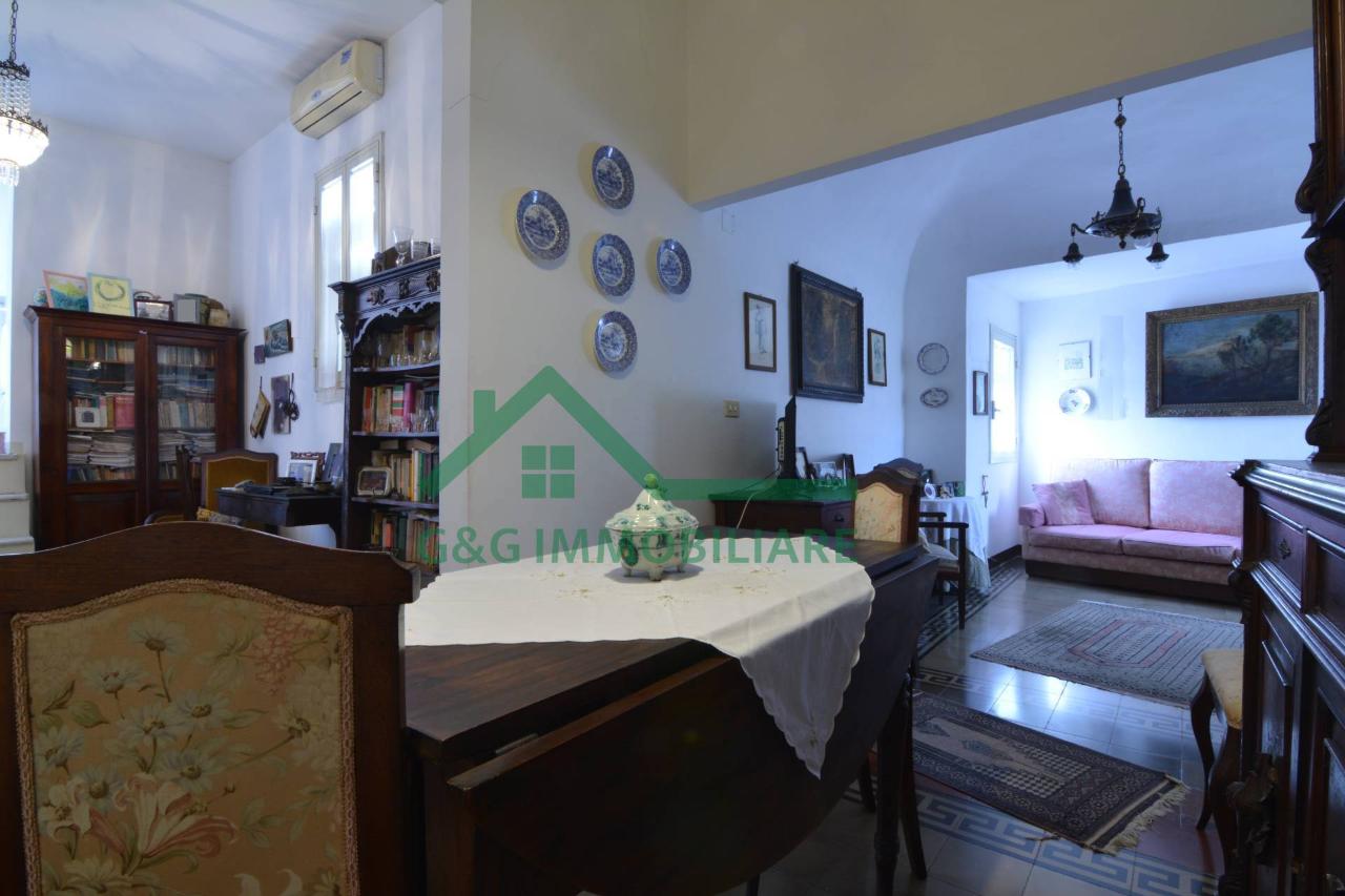 3غرفة شقة في Catania, Italy رقم 234448