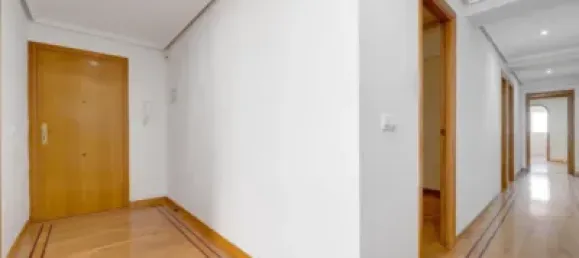 Apartamento de 3 dormitorios en Torrevieja, Spain No. 100181 3