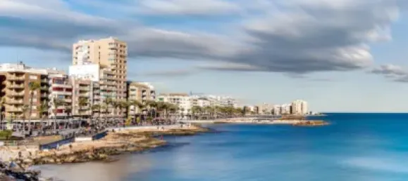 Apartamento de 3 dormitorios en Torrevieja, Spain No. 100181 47