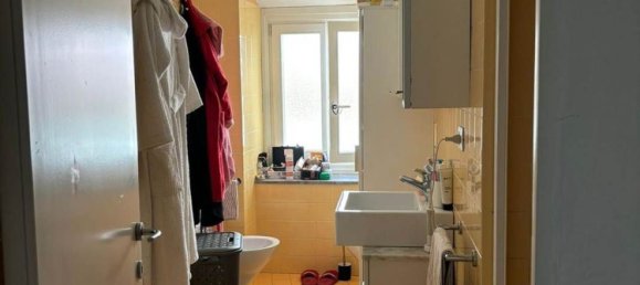 Apartamento de 6 divisões em Prato, Italy N.º 73989 15
