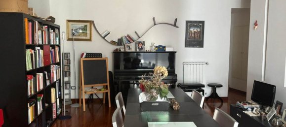 Apartamento de 6 divisões em Prato, Italy N.º 73989 2