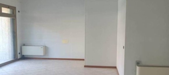 2 rooms Commercial property in Mantua, Italy No. 240632 7