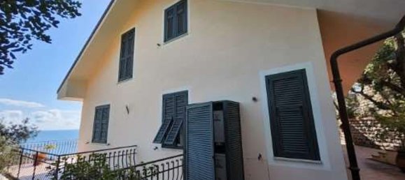 8 bedrooms Apartment in Alassio, Italy No. 334720 3