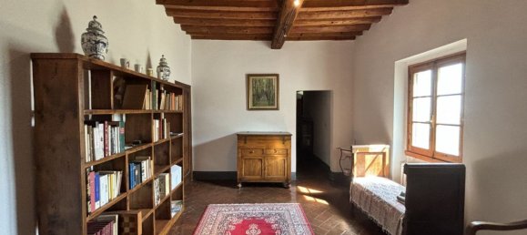 8 rooms House in Rignano sull'Arno, Italy No. 42189 6
