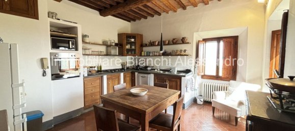 8 rooms House in Rignano sull'Arno, Italy No. 42189 35
