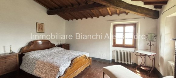 8 rooms House in Rignano sull'Arno, Italy No. 42189 49