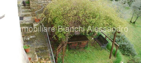 8 rooms House in Rignano sull'Arno, Italy No. 42189 47