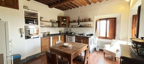 8 rooms House in Rignano sull'Arno, Italy No. 42189 5