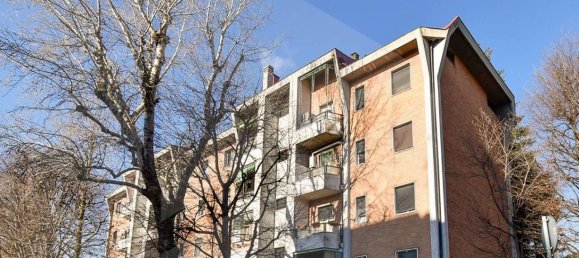 3 bedrooms Apartment in Legnano, Italy No. 17350 18